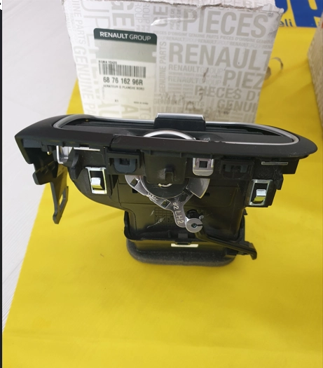 resimler/genel/Megane 4-IV Sol Kalorifer Havalandırma Izgarası 687616296R